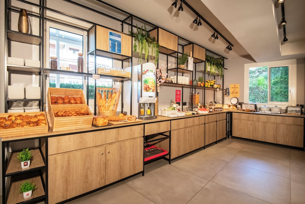 Ibis Roquebrune Cap Martin Menton 6/50