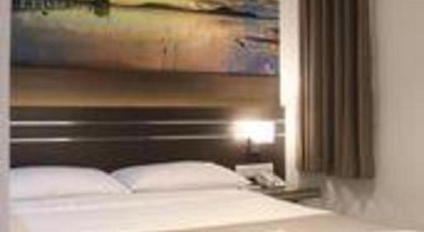 Neotel Hotel City Centre 15/18