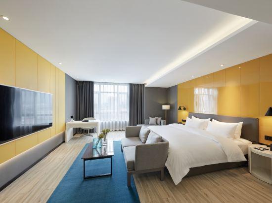 Platium Hotel 14/28