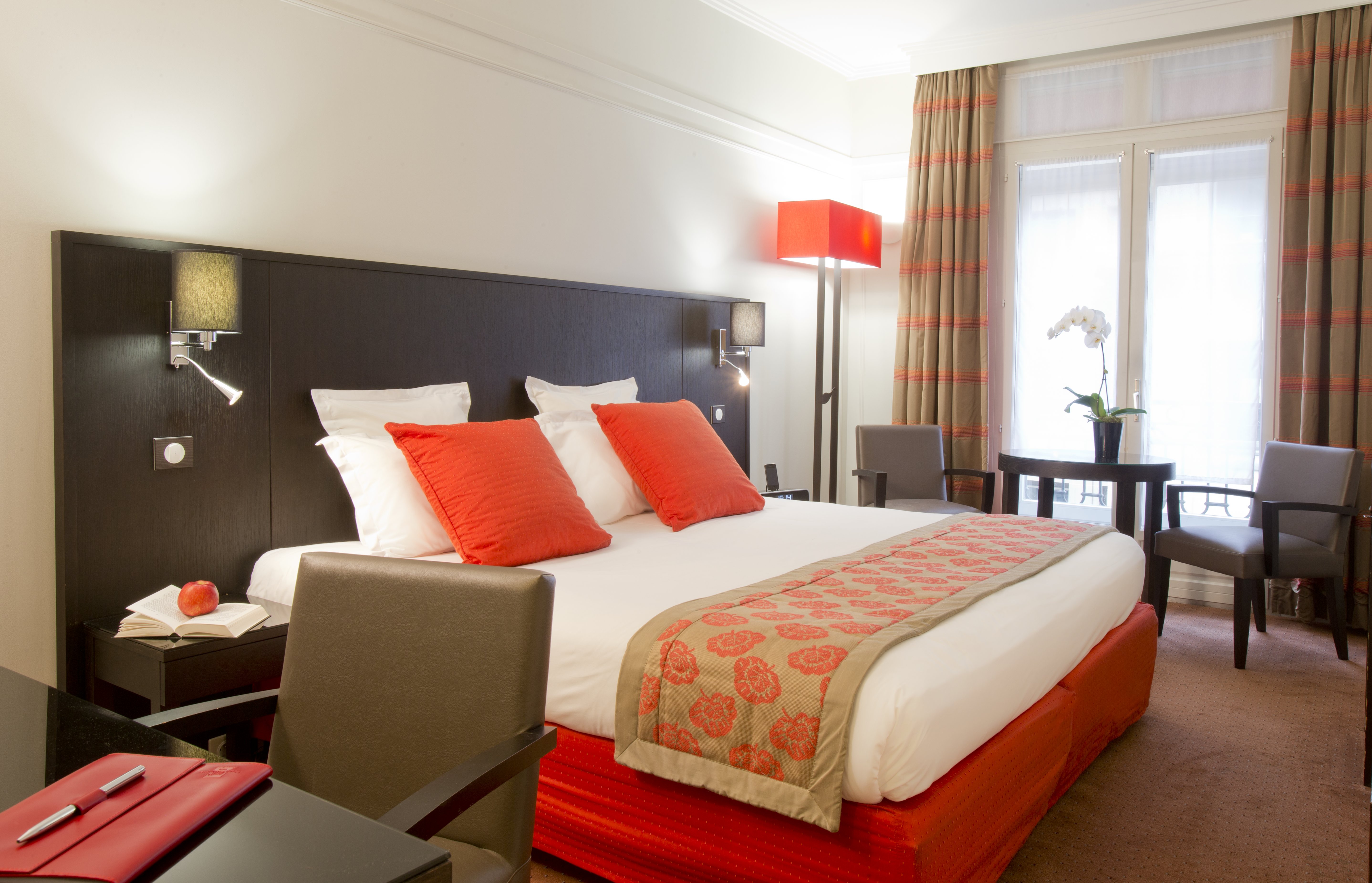 HOTEL CALIFORNIA CHAMPS ELYSEES 17/52