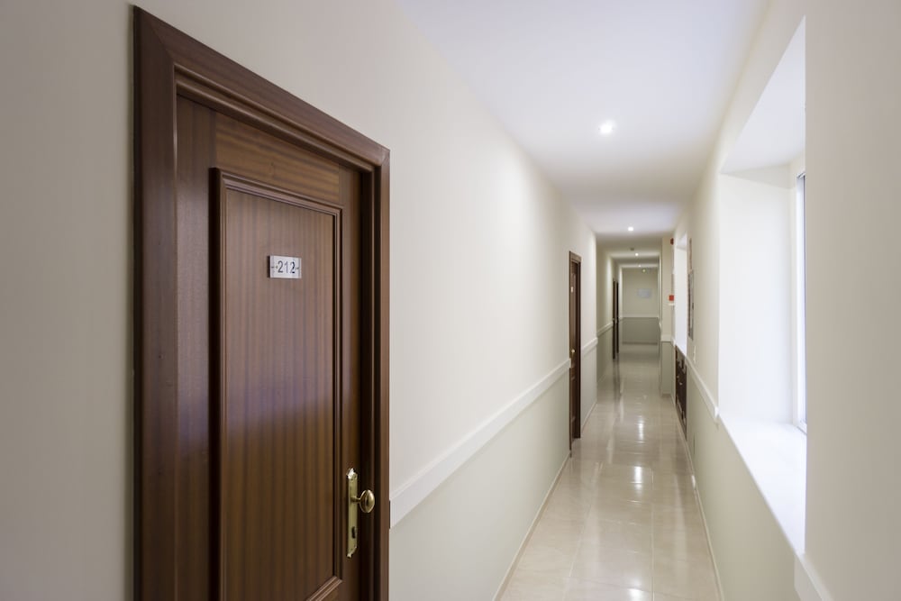Hotel Sur 8/21