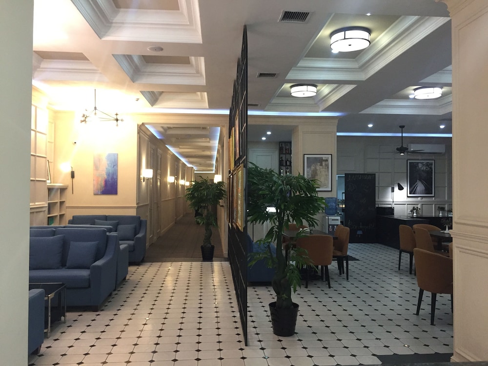 Madison Ave Hotel Bishkek 28/39