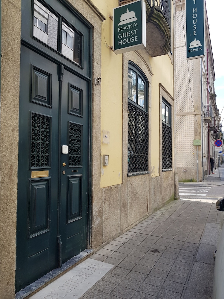 Boavista Guest House 2/64