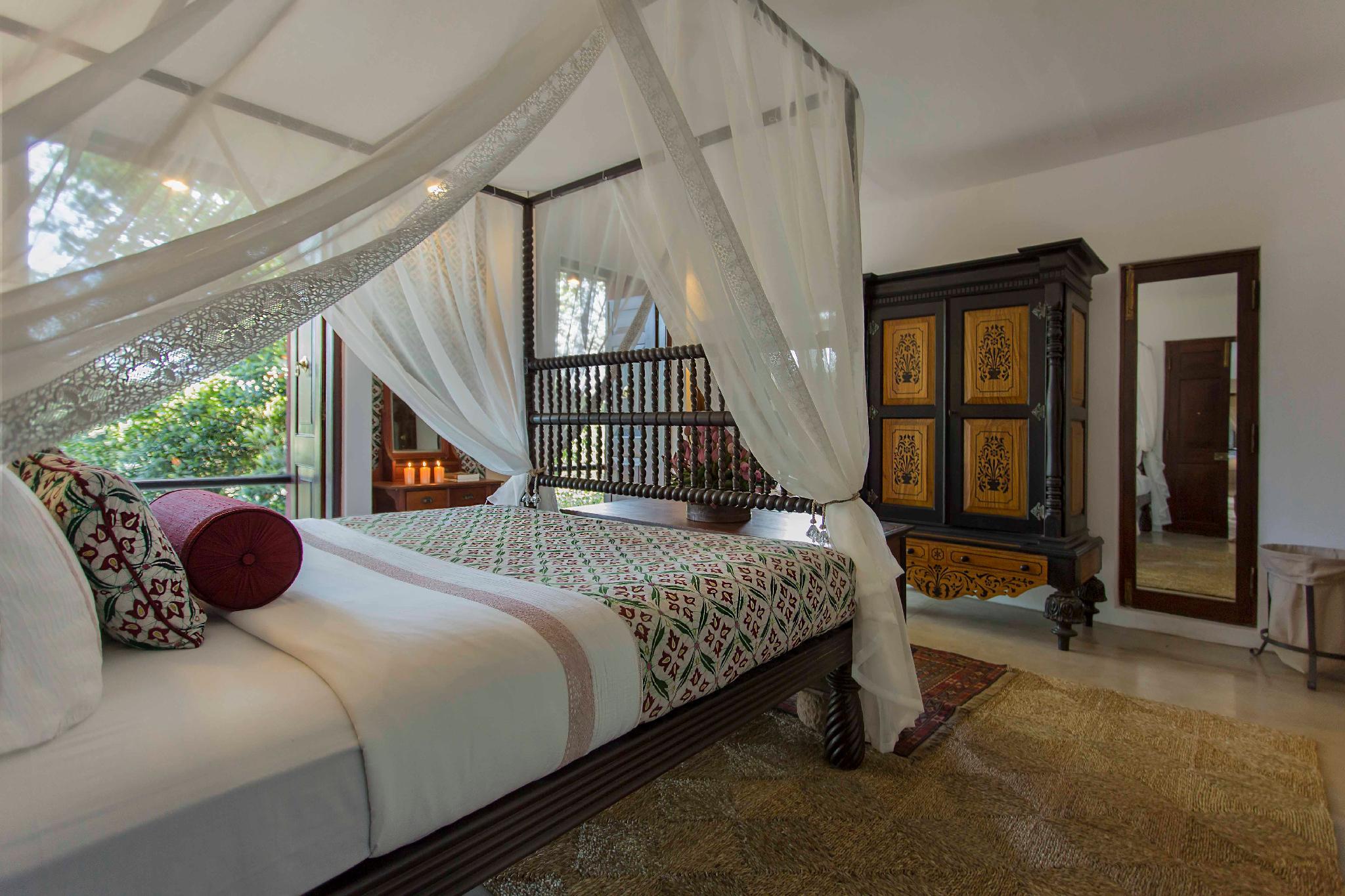 Deluxe, Queen Bed