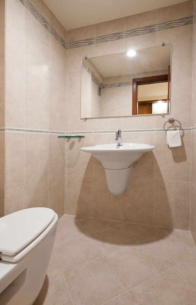 Grand Residency Service Apartment 4/40