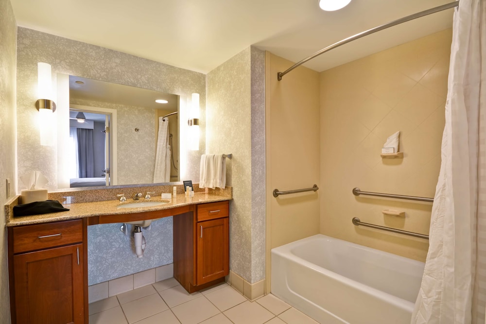 جناح بسرير كينج بغرفة نوم واحدة مع أريكة، Homewood Suites By Hilton Ithaca 5/7