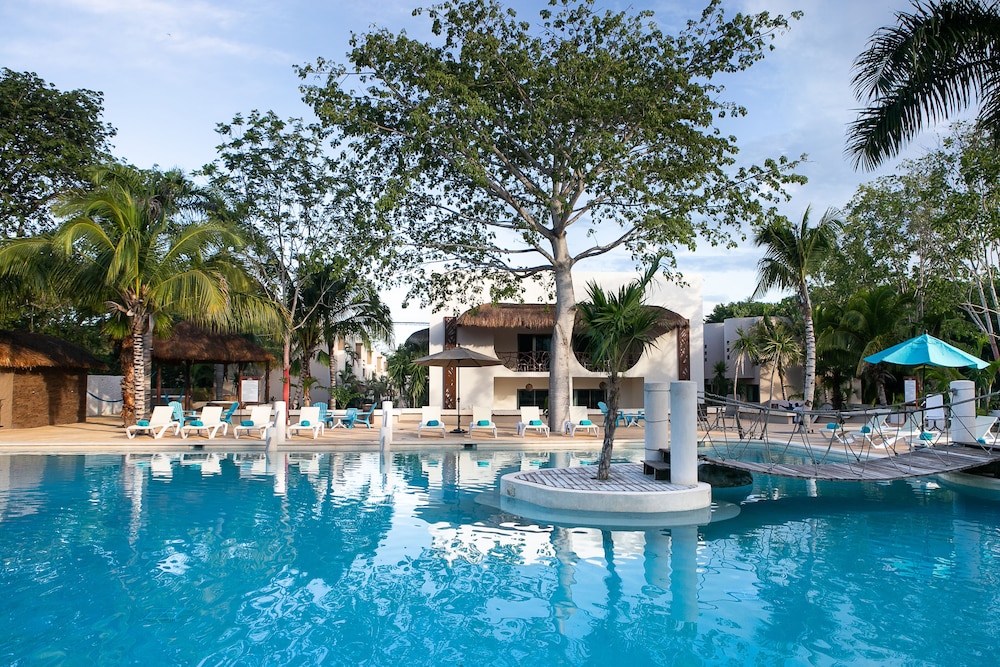 Casa Kaoba Hotel & Suites 61/69