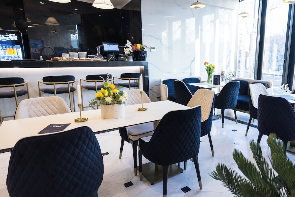Hotel Le Blanc Cotroceni 62/71