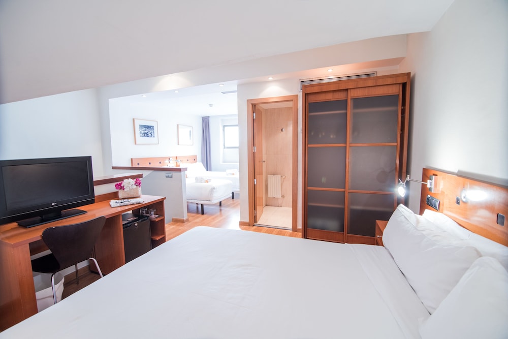 Petit Palace Cliper Gran Via 24/50
