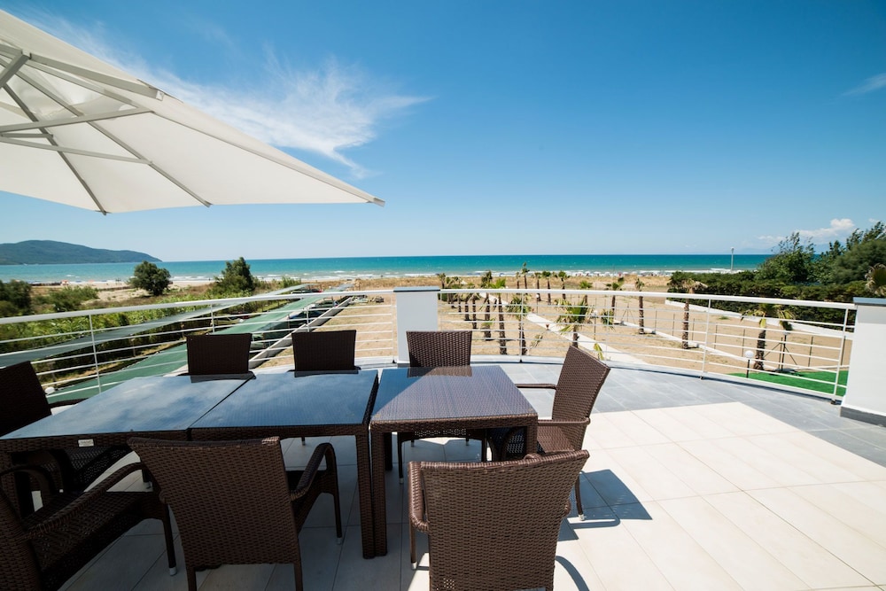 Medea Beach Resort 26/50
