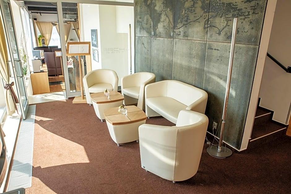RESTAURANT AND DESIGN HOTEL NOEM ARCH 38/54