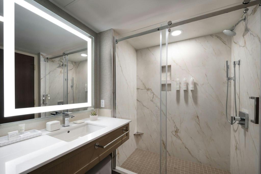 جناح رئاسي بسرير كينج بإطلالة على المدينة مع أريكة، Salt Lake City Marriott City Center 5/7