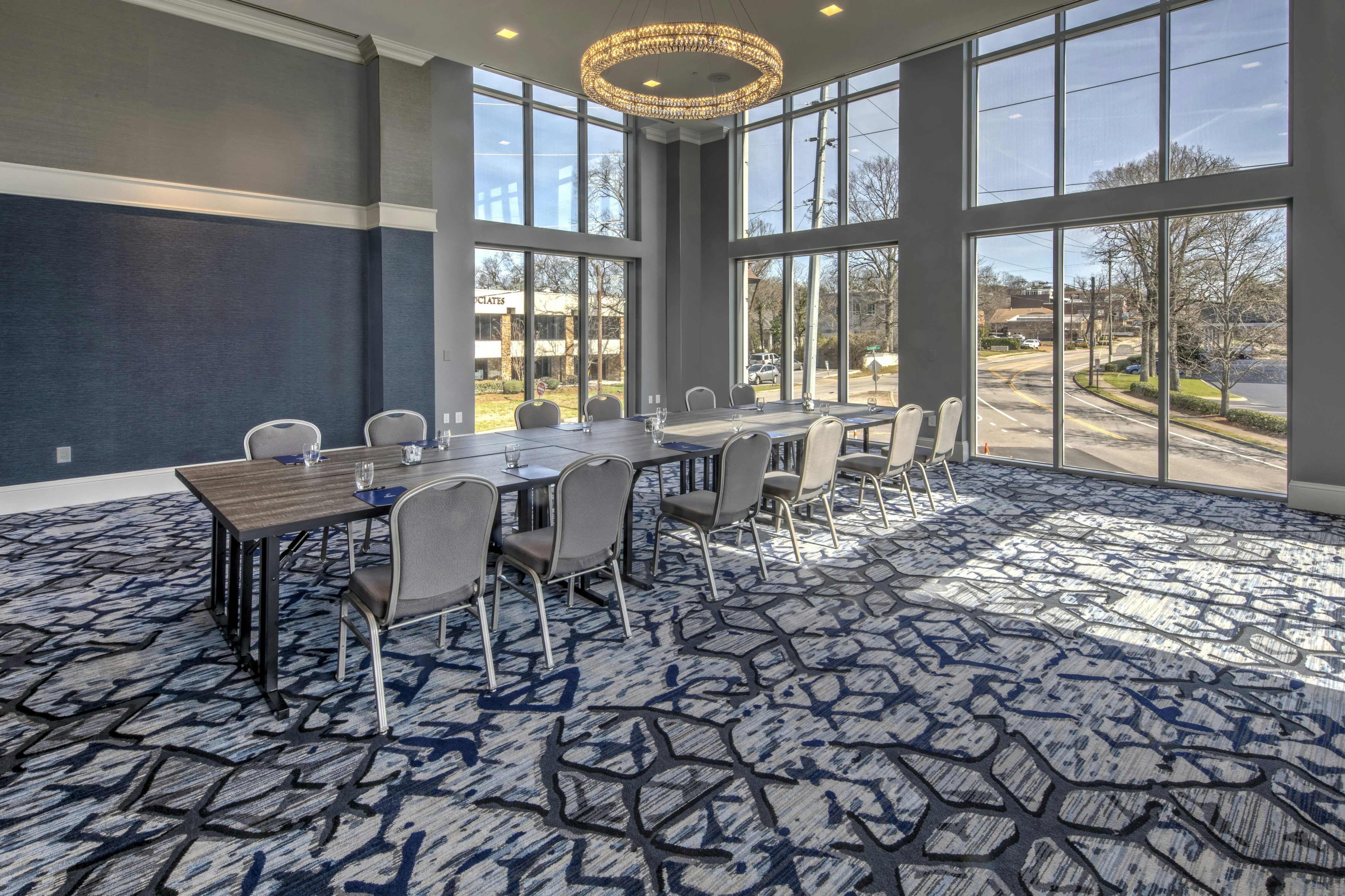 Hilton Nashville Green Hills 33/37