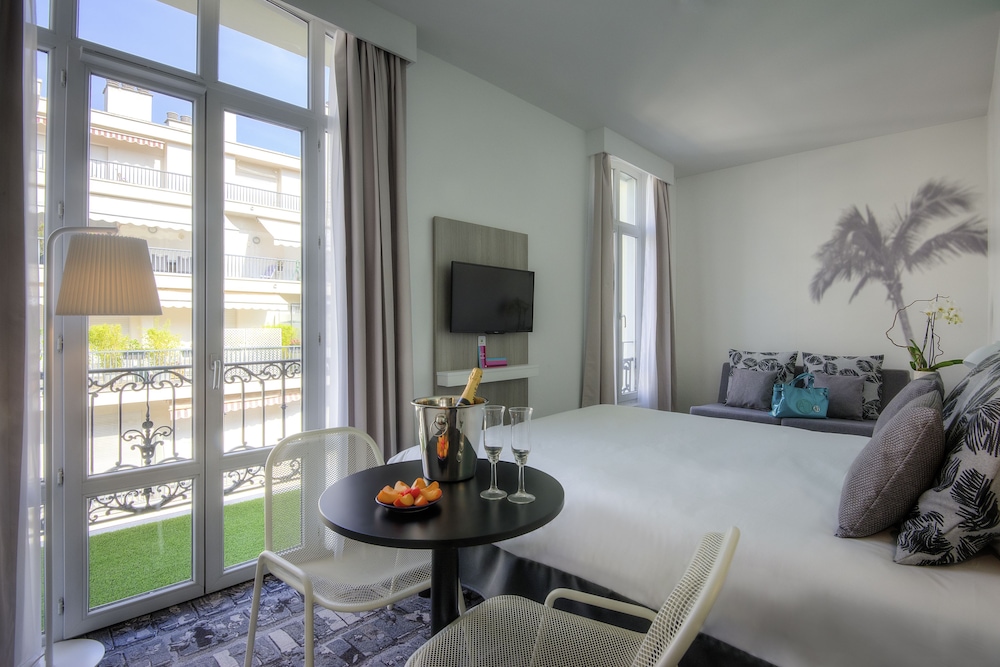 Ibis Styles Nice Centre Gare 23/67