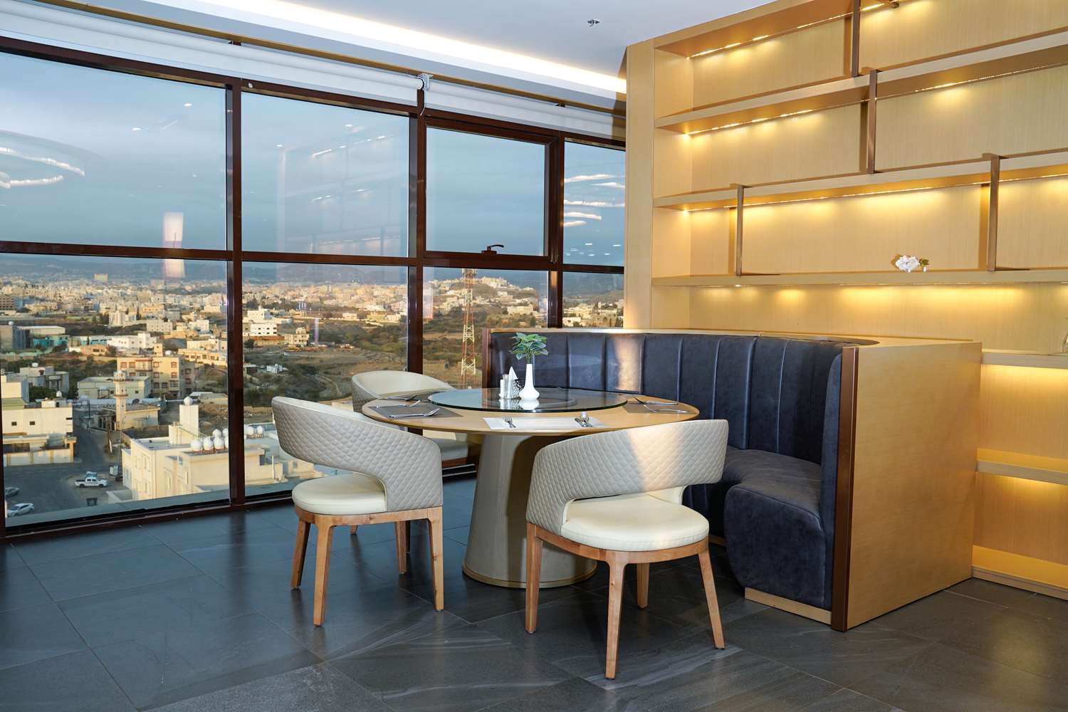 Best Western Plus Danat Almansak Hotel 46/51