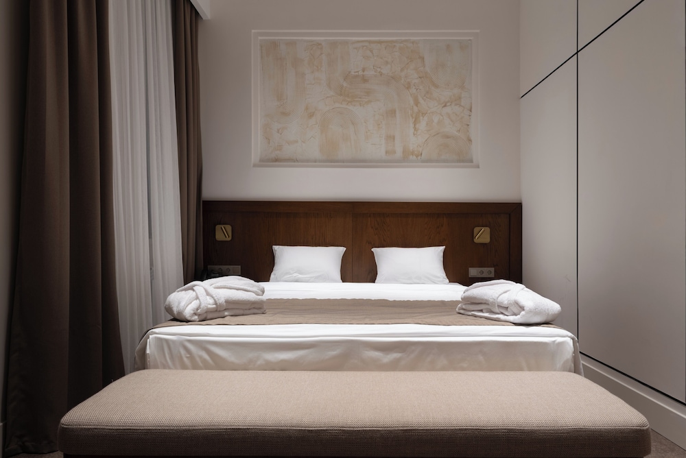 Grand Hotel Tien Shan 24/64