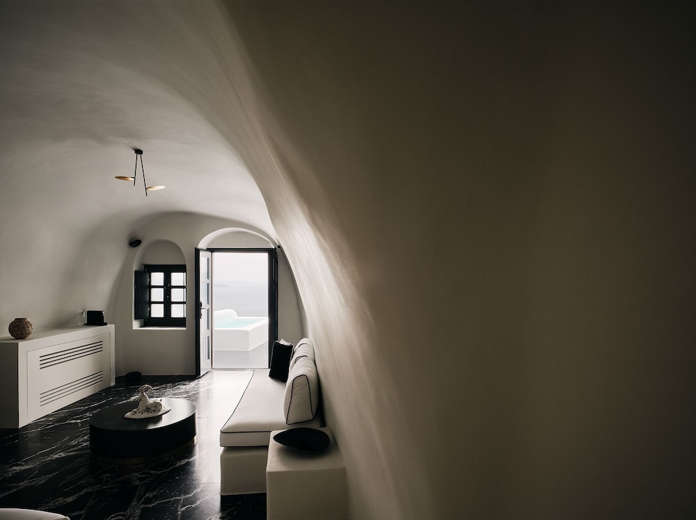 Abyss Santorini - Adults Only 18/50