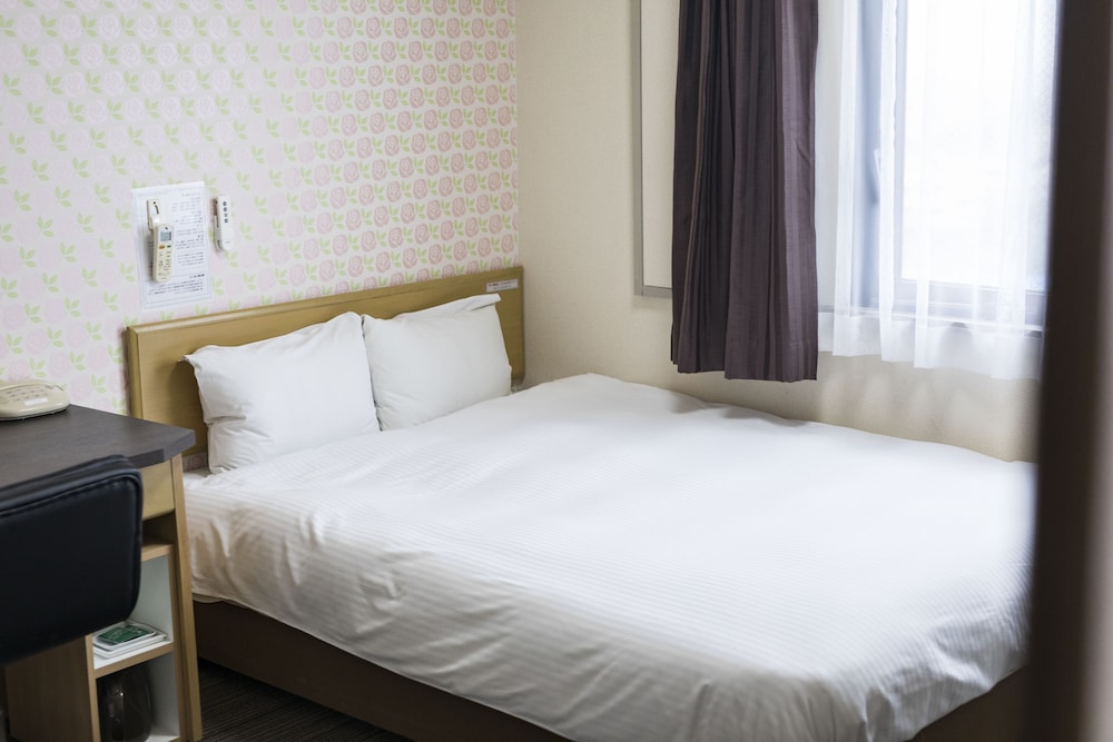 ROOM, DOUBLE BED, SMOKING
