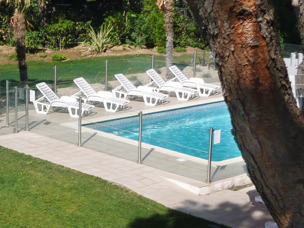 Ibis Salon De Provence Sud 32/61
