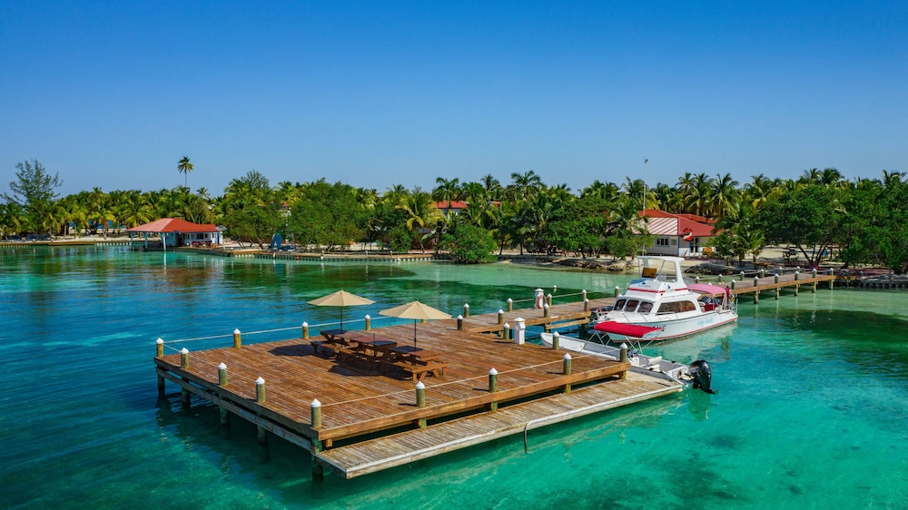 Hatchet Caye Resort 47/50