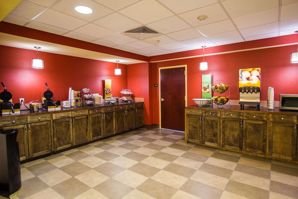 Hampton Inn Suites Natchez 12/78