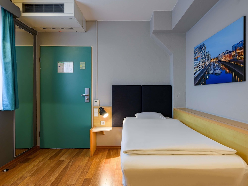 ibis Koeln Frechen 22/57