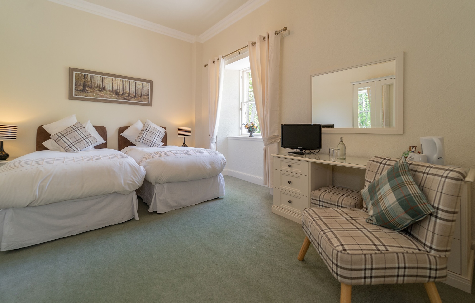 ROOM, TWIN BEDS, LARGE