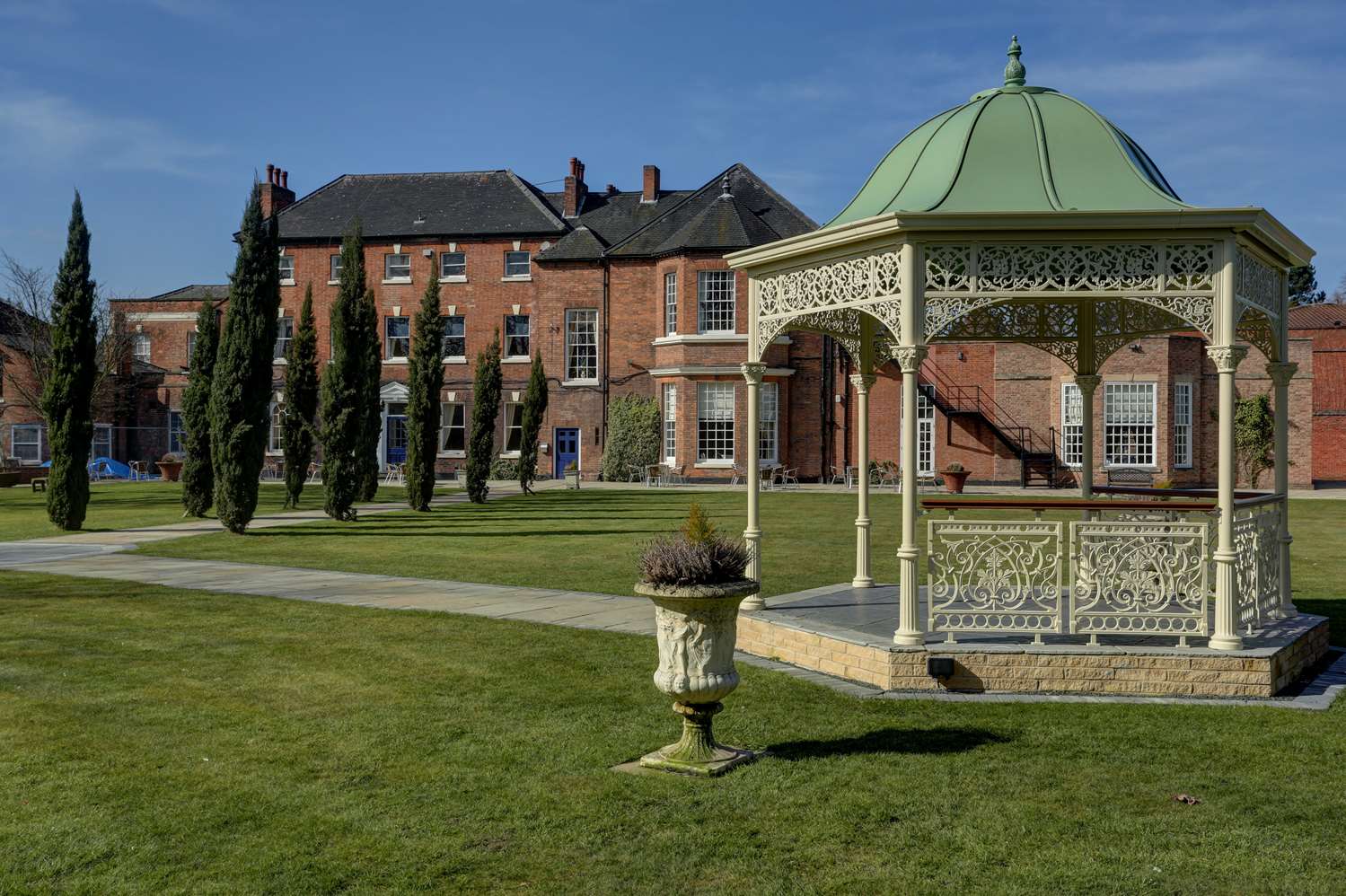 West Retford Hotel, Signature Collection 43/46
