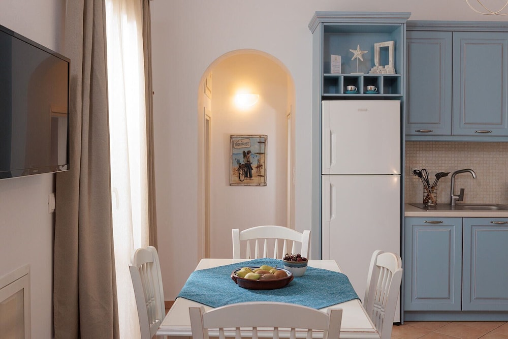 9 Muses Naxos 30/53