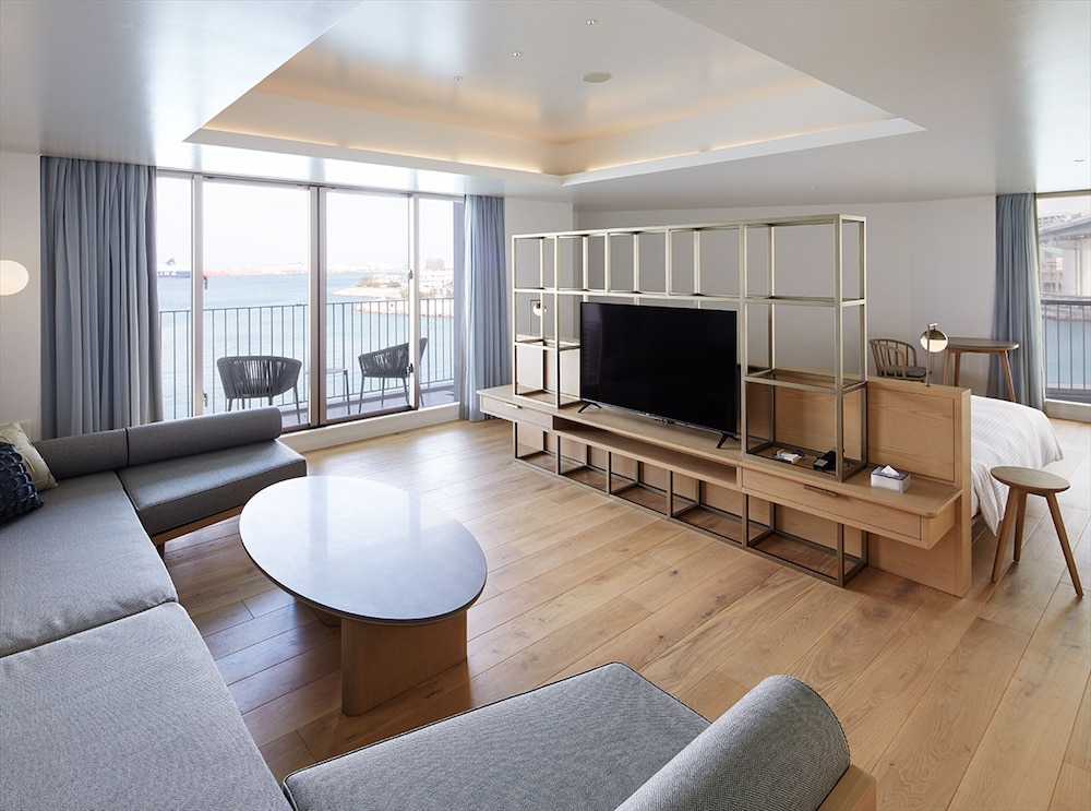 Hotel Anteroom Naha 33/50