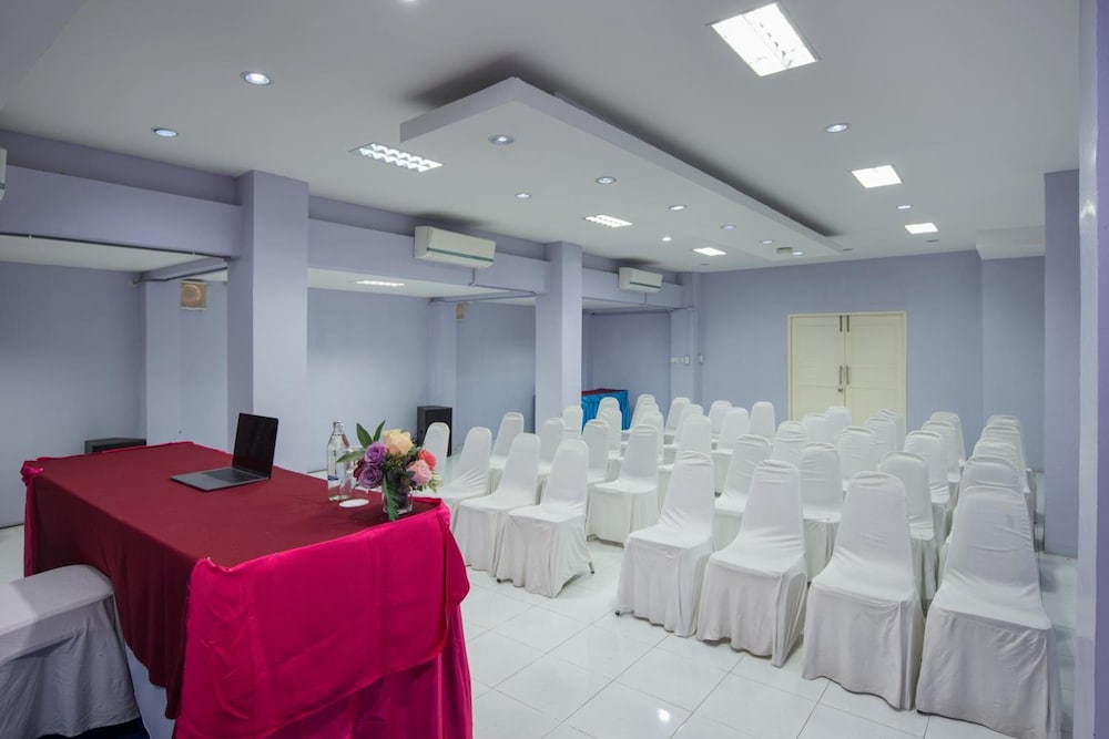 Eco Inn Lite Ubonratchathani 42/49