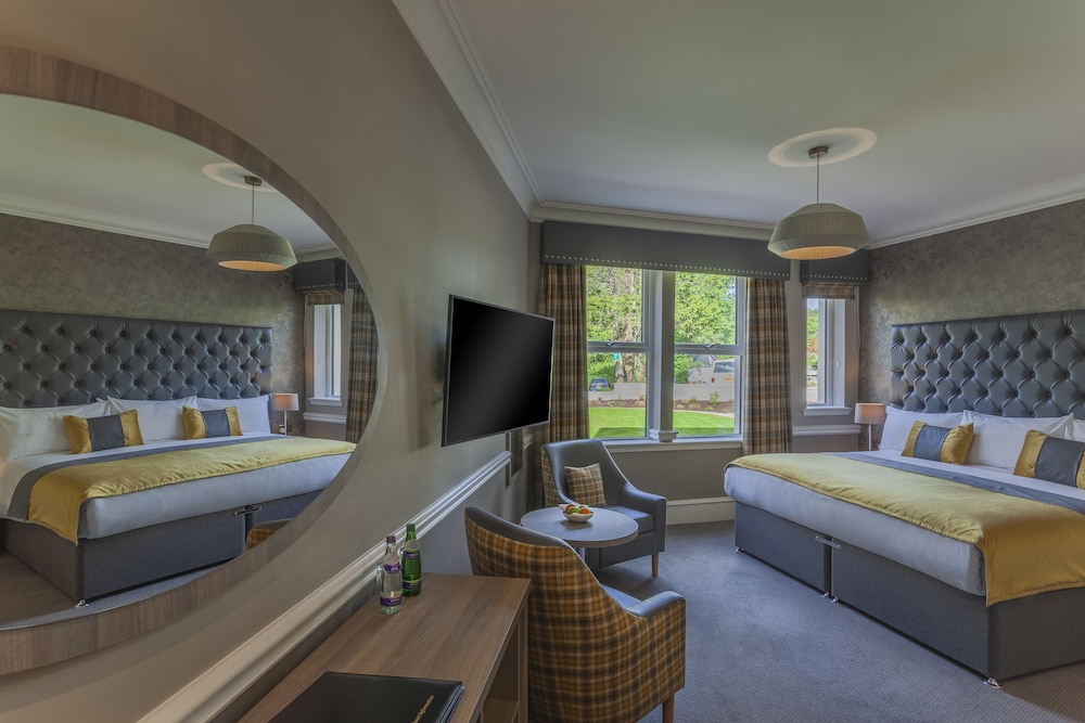 CUILLIN HILLS HOTEL 42/57