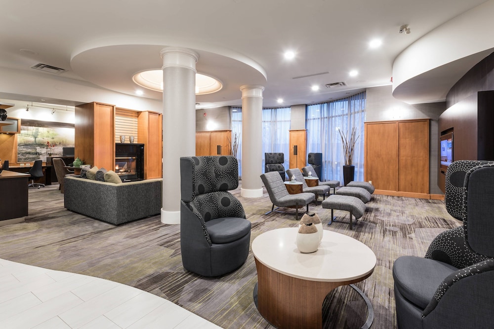 Courtyard By Marriott Toronto Vaughan 32/46