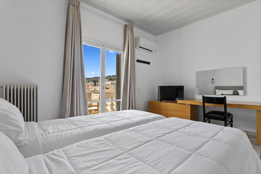 Hotel Roumani 5/33