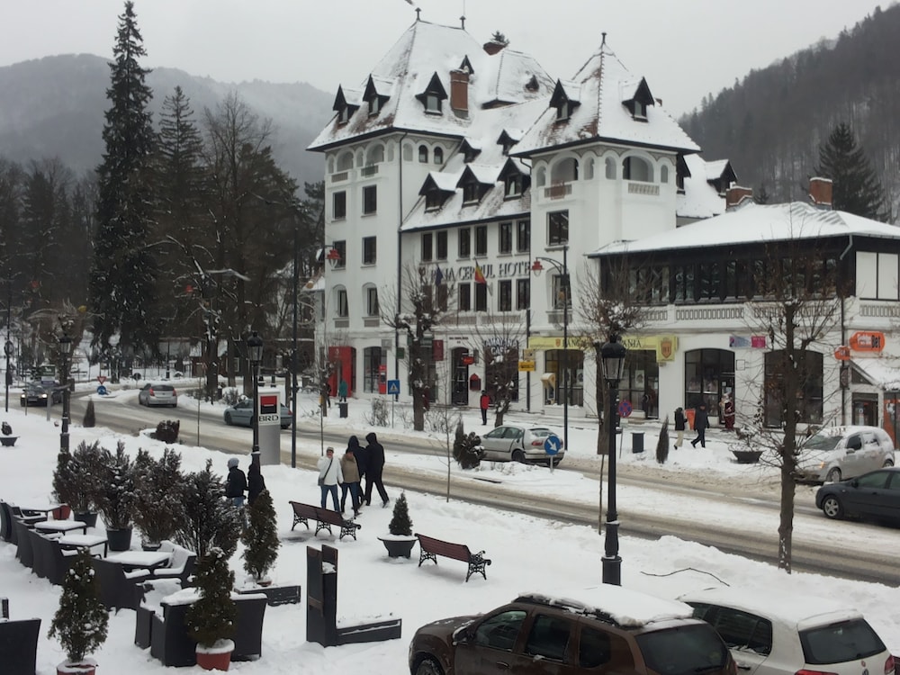 Hotel Rina Cerbul 29/34