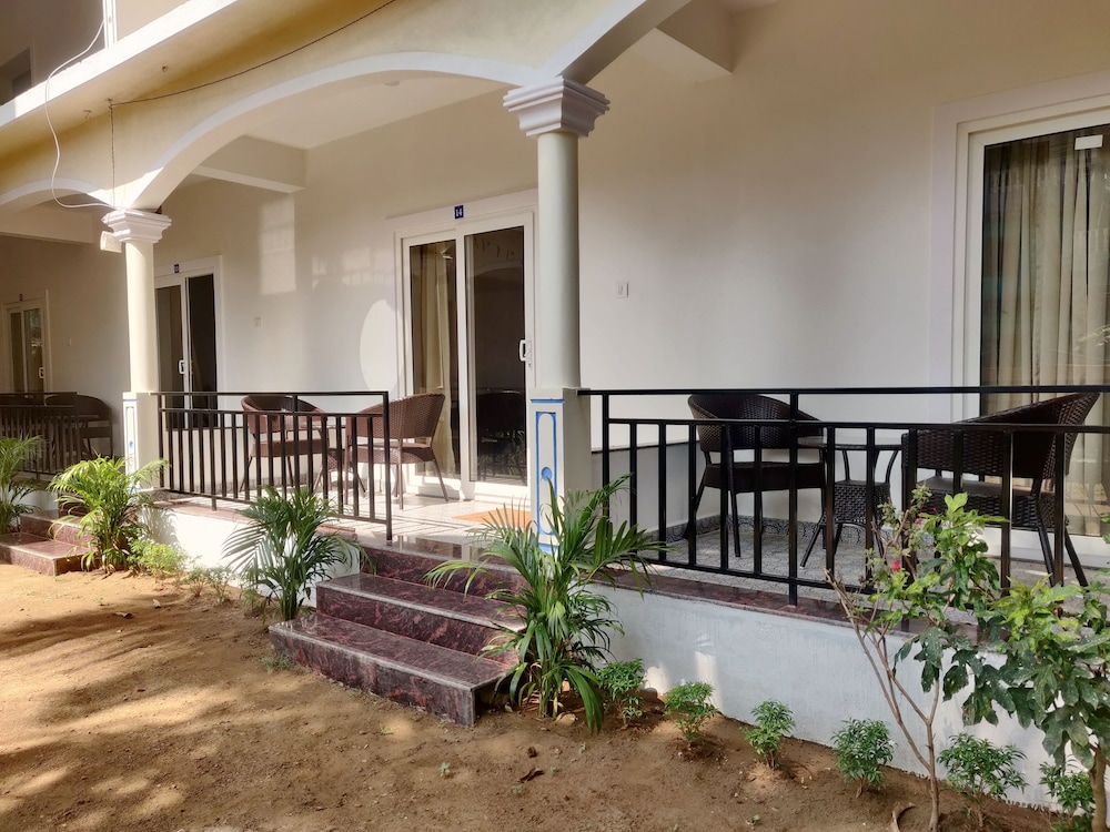 Morjim Sunset Guesthouse 7/49