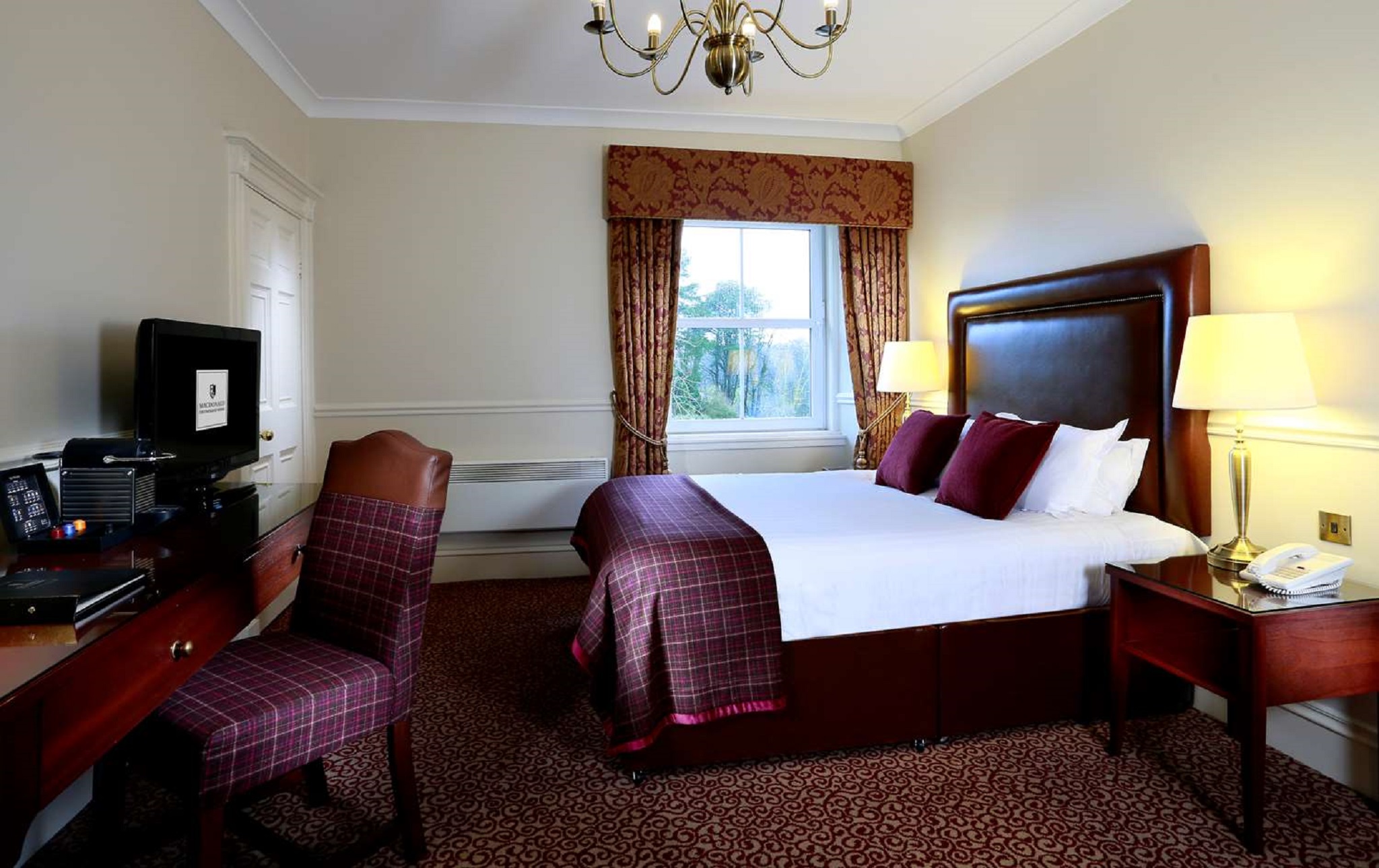 Super, Deluxe, Double Bed