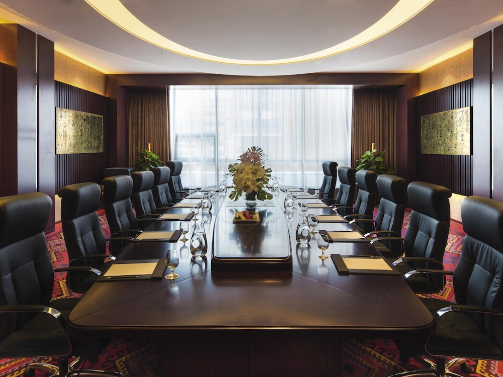 Movenpick Hotel Enshi 62/67