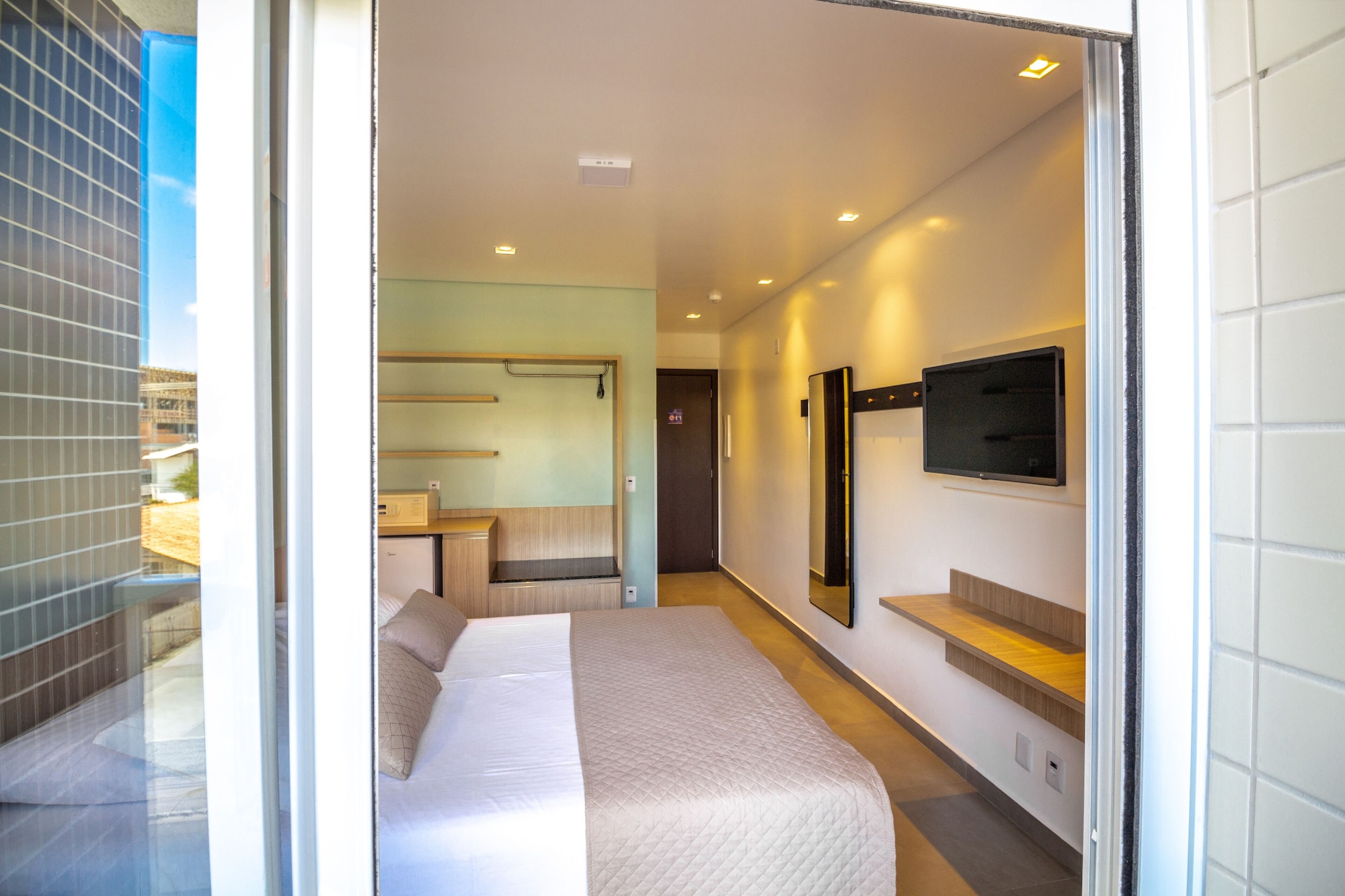 Superior, Queen Bed, Balcony