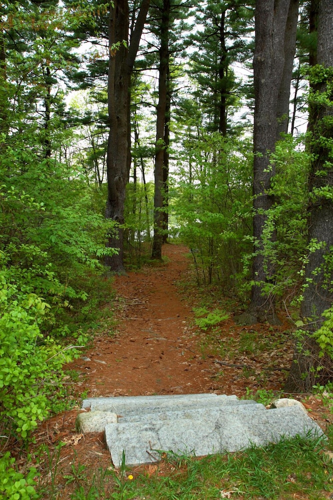 Warren Conference Center and Inn 47/59