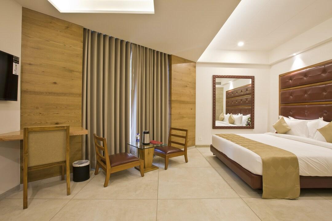 Hotel Rezaas, Ahmedabad