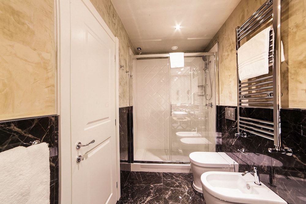 Boutique Hotel Hugo 41/44