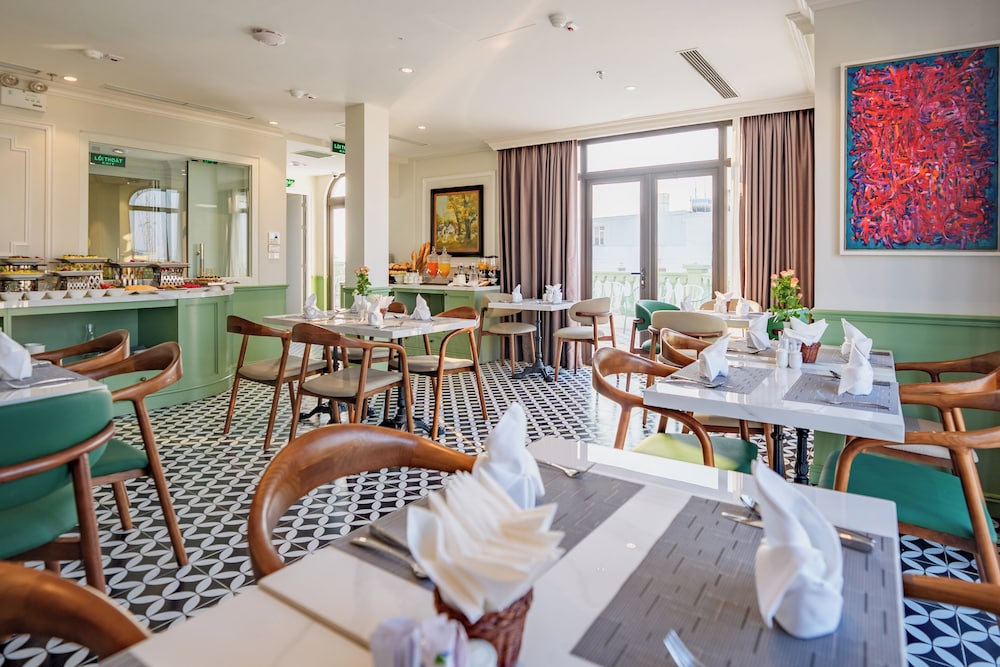 Lestar Hotel Hanoi 33/42