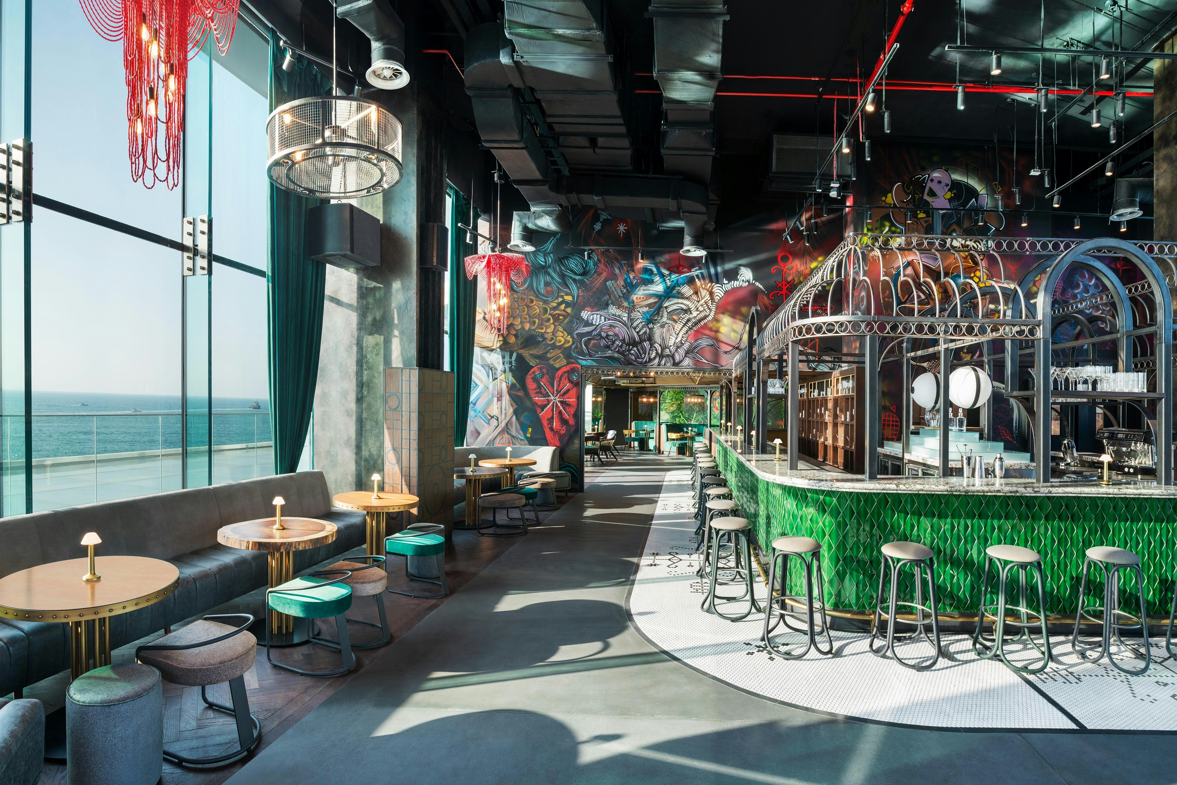 W Dubai – The Palm 54/61