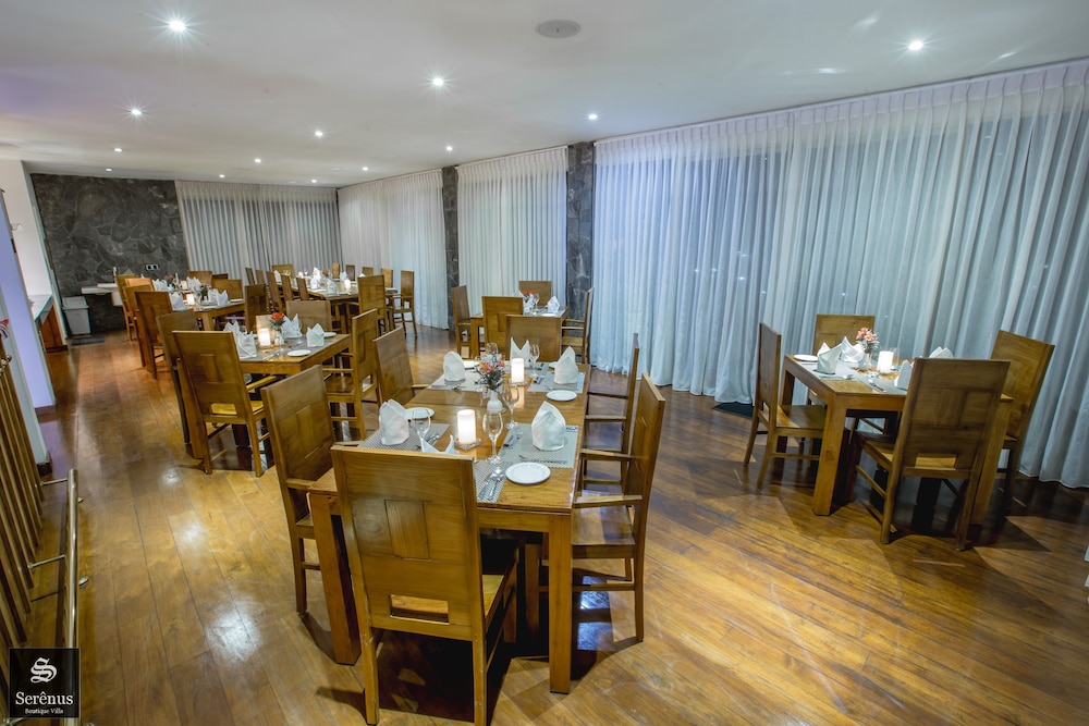 Serenus Boutique Villa 50/64