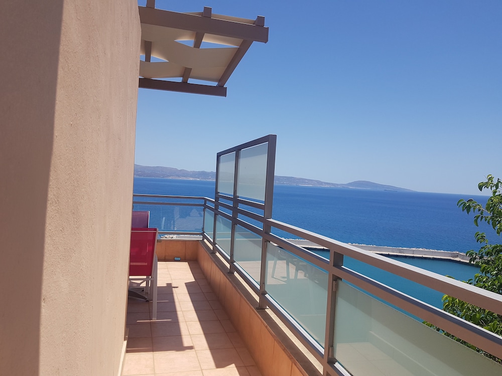 Minos Boutique Hotel 45/50