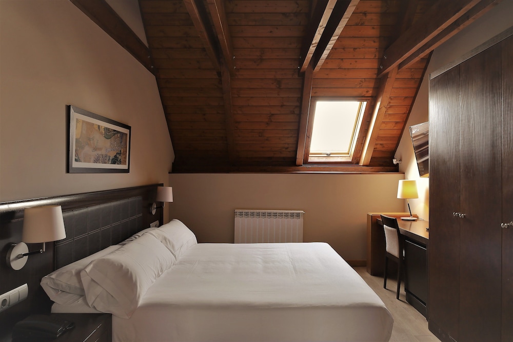 Aragon Hills Hotel And Spa 10/37