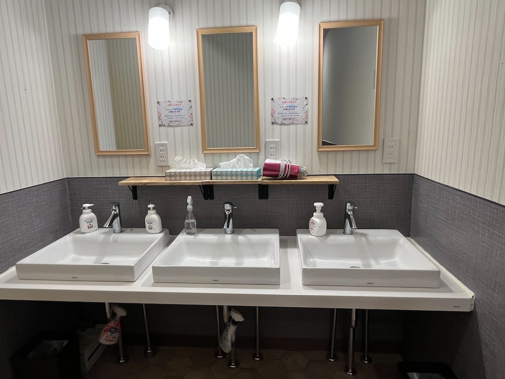 Rhodes Kagurazaka Hotel 44/49