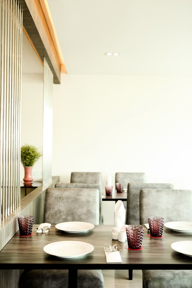 Crystal Suites Suvarnabhumi Airport 29/63