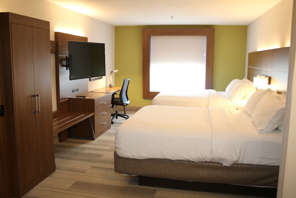 Holiday Inn Express Hotel And Suites Douglas 25/60
